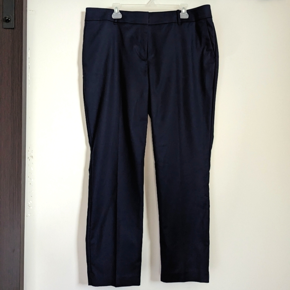 ANN TAYLOR  | The Straight Curvy Straight Leg Navy Pant Size 16